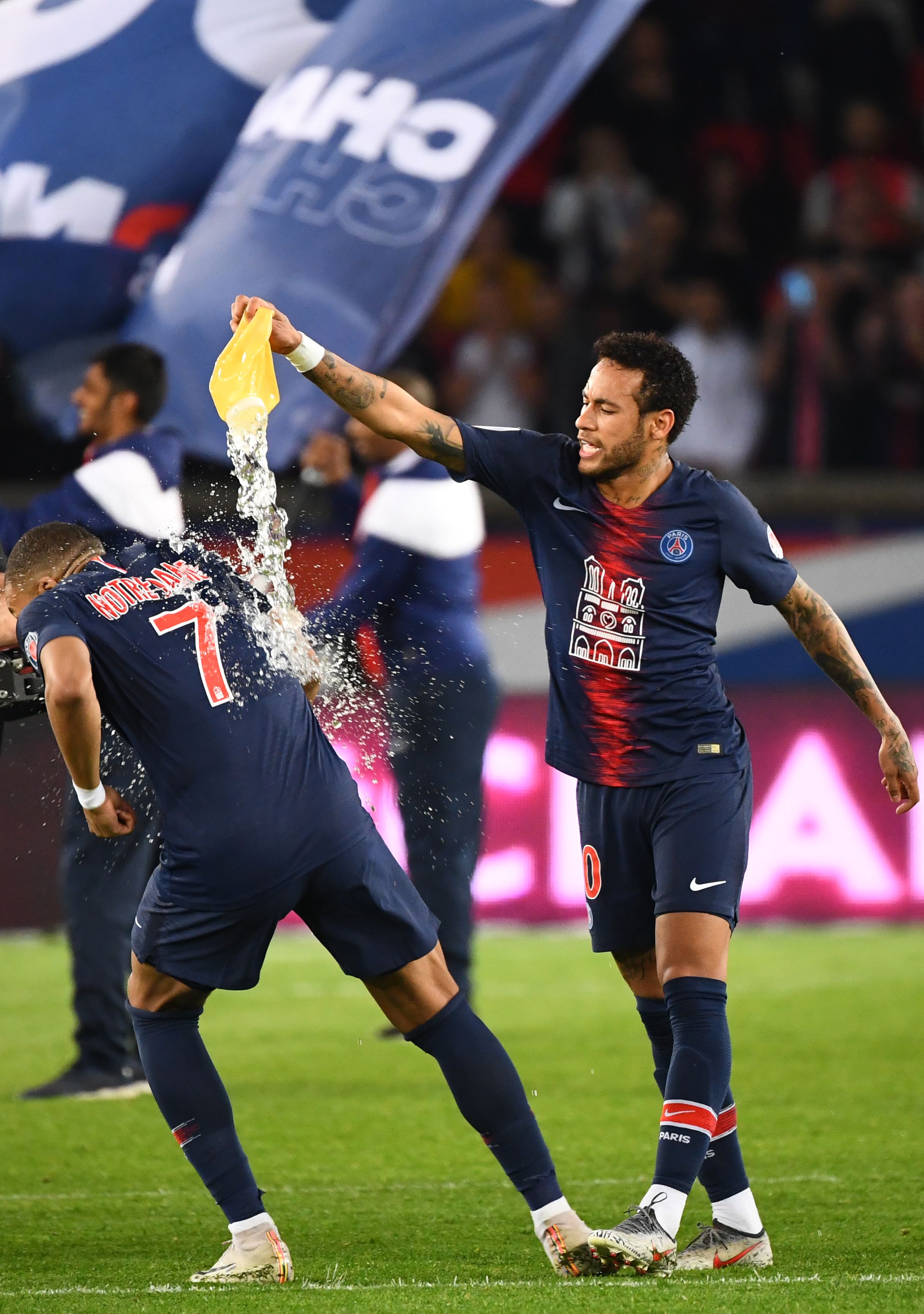 赛的不同周 赛的不同周